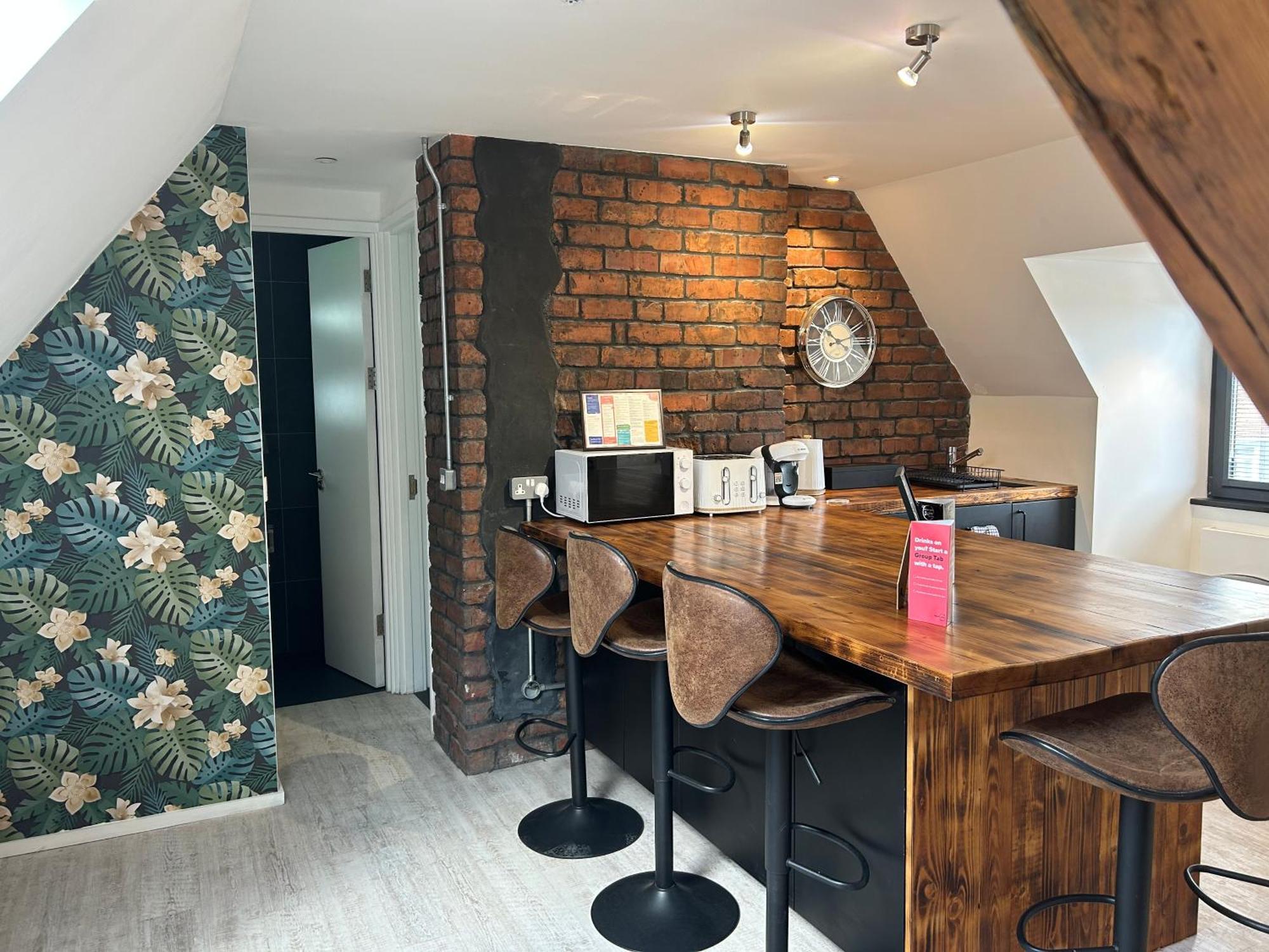 Cardiff Arms Bistro & Hotel Treorky Extérieur photo